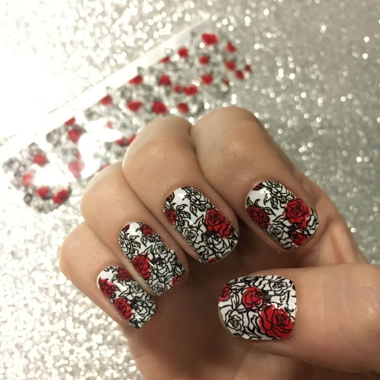 Paint The Roses Red ✦ Nail Wrap ✦ 22 - tip Set - Espionage CosmeticsEspionage CosmeticsPaint The Roses Red ✦ Nail Wrap ✦ 22 - tip Set