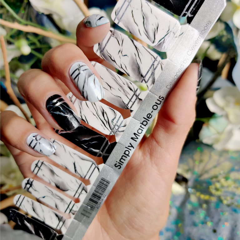 Simply Marble-ous! || FEATURED ARTIST Nail Wrap || 22-tip Set