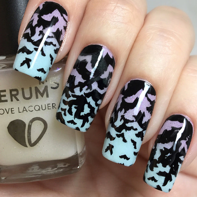 Batty || Nail Wrap || 14-tip Set