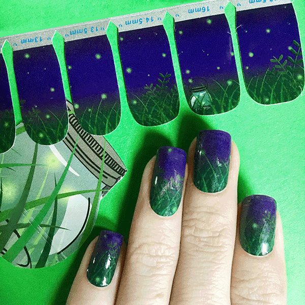 Fireflies || Nail Wrap || 14-tip Set